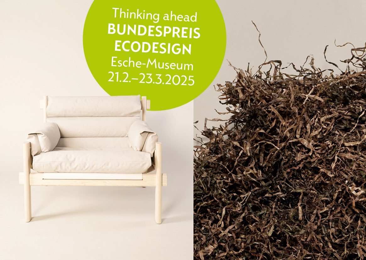 Ausstellungspostkarte Bundespreis Ecodesign, beiges Sitzmöbel und alternatives Füllmaterial, Beschriftung 21.2. bis 23.3.2025